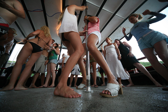 Willy T pole dancing